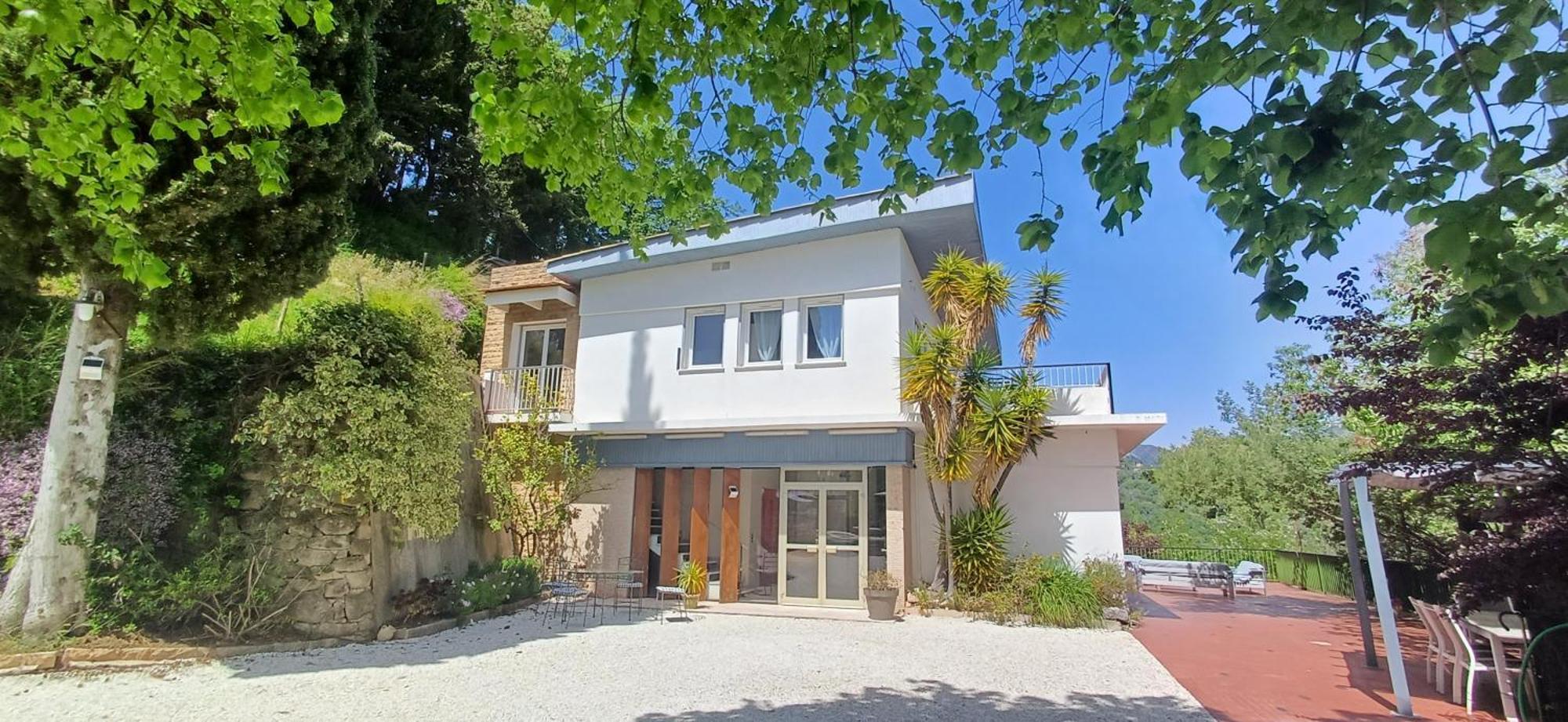 Le Domaine De La Feuilleraie Bed & Breakfast Coaraze Bagian luar foto